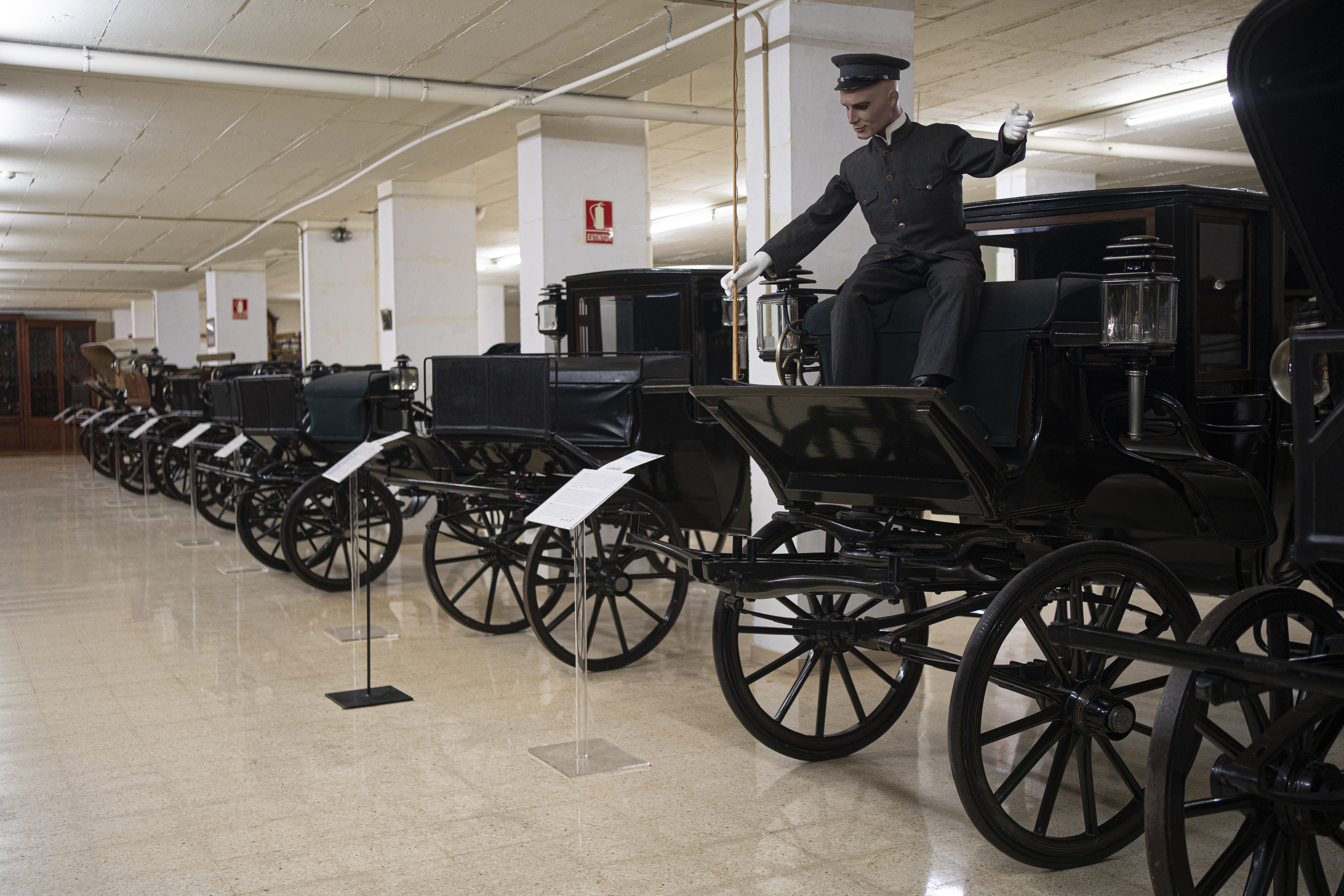 Patrimonio desconocido de Barcelona: la excepcional colección de carruajes de Vall d'Hebron