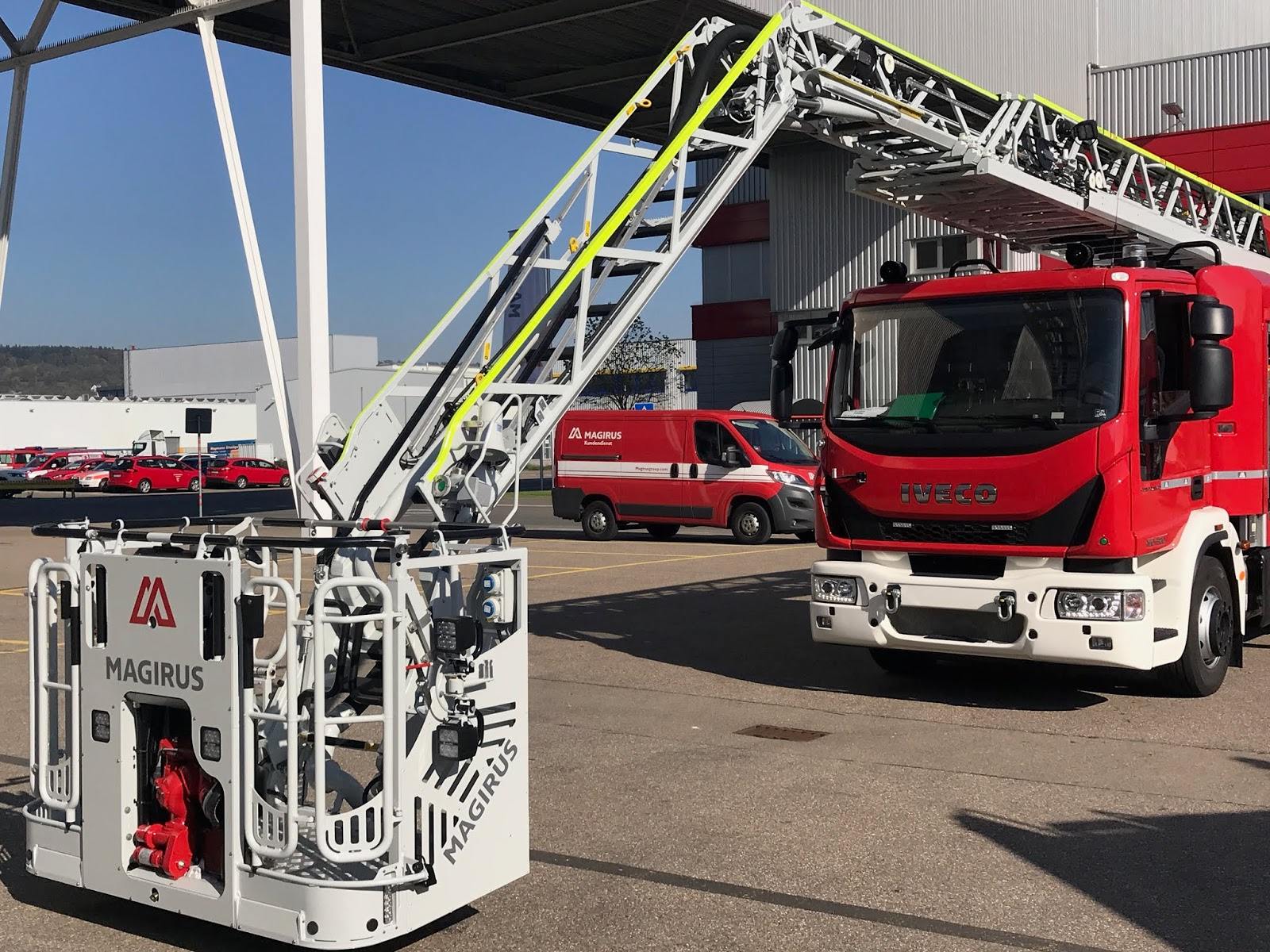 Nuevas autoescalas para los Bomberos de la Generalitat