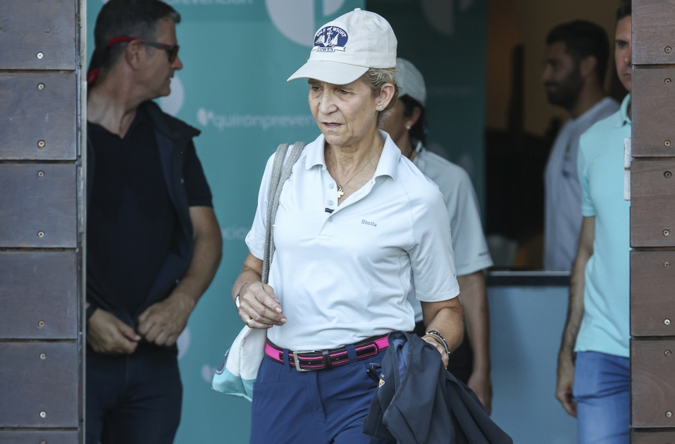 Infanta Elena amb escortes / GTRES Infanta Elena amb escortes / GTRES