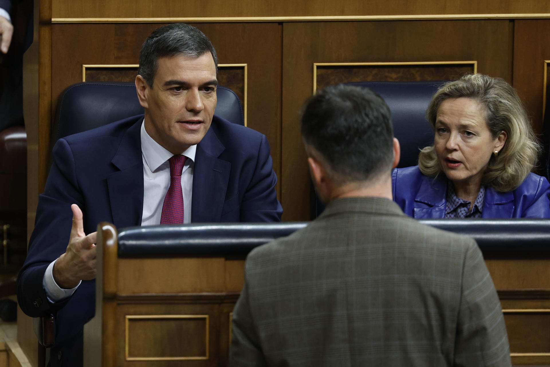 Sánchez se compromete ante ERC y Junts a cumplir "hasta donde pueda" con el catalán en Europa