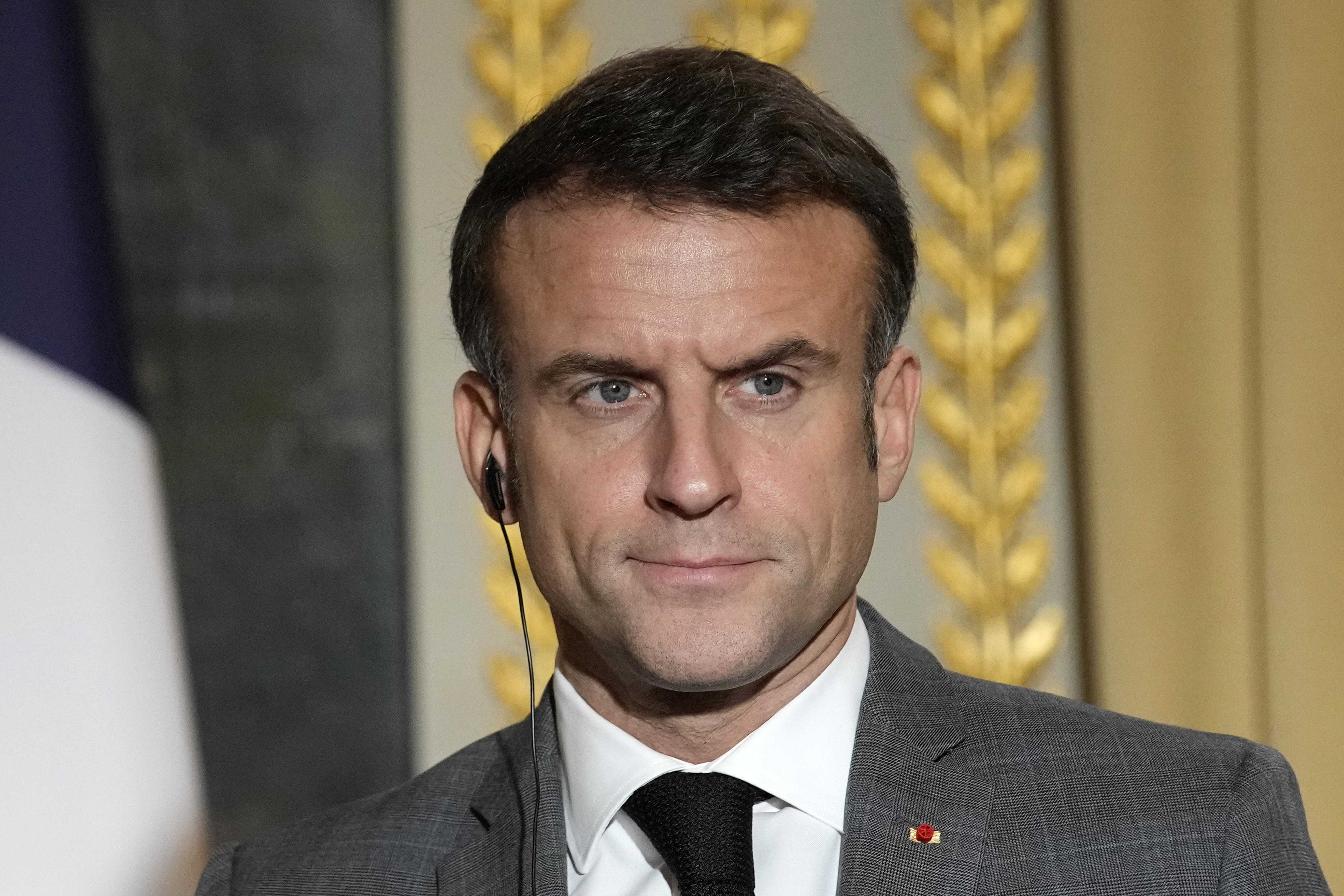 Macron anuncia un plan contra la infertilidad para el "rearme demográfico" de Francia