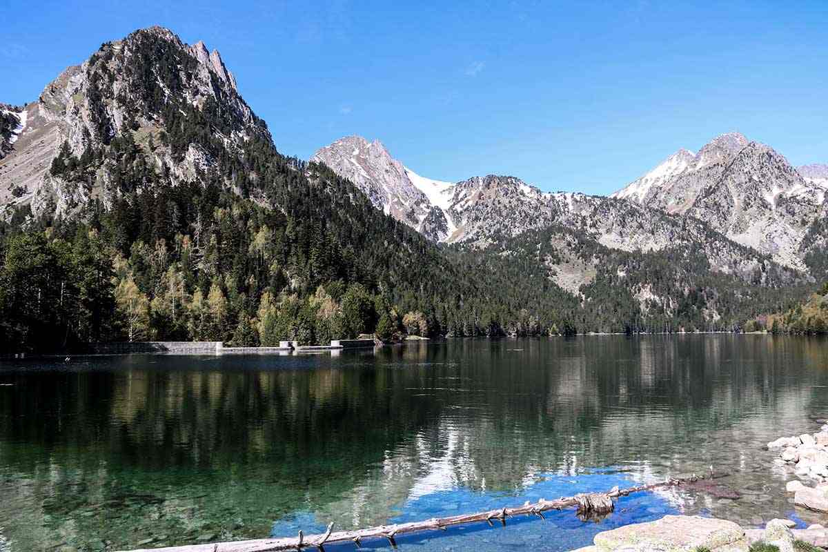 Aquesta és la millor ruta de senderisme de Catalunya segons ChatGPT: de gran bellesa i amb llacs cristal·lins