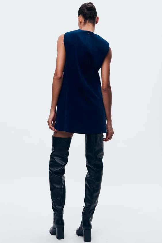 Vestit curt de vellut Vestit curt de vellut