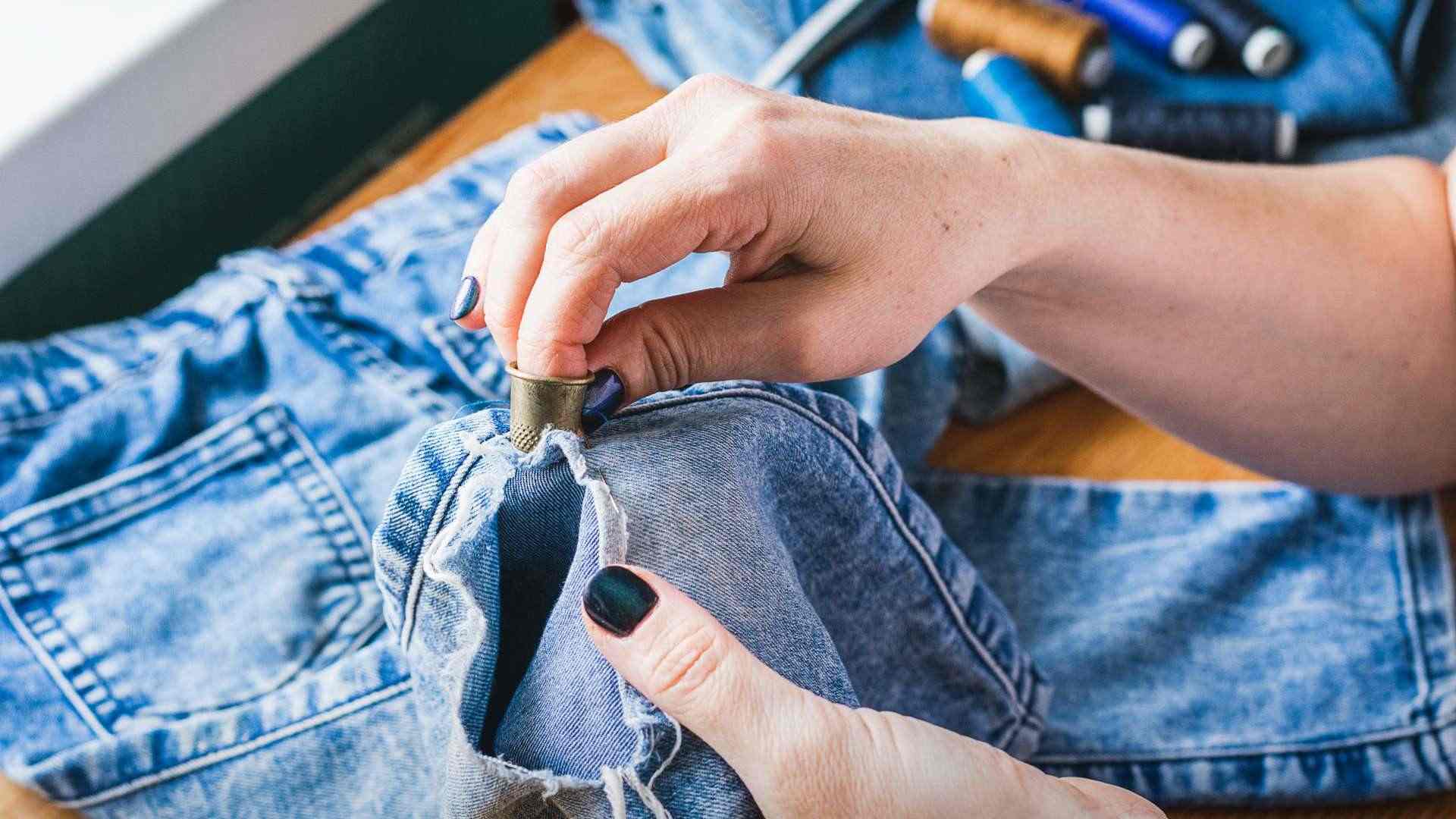 5 noves idees per reciclar texans vells que no havies vist abans