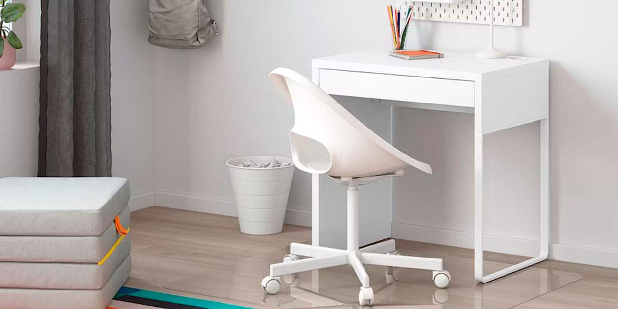 El escritorio más vendido en Ikea en 2023 cuesta menos de 50 euros