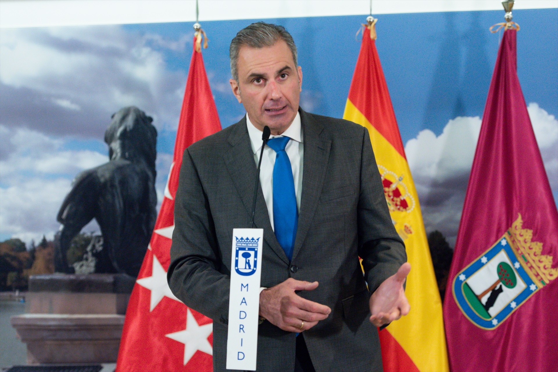 Sumar y Más Madrid piden a los presidentes del Congreso y el Senado reprobar a Ortega Smith