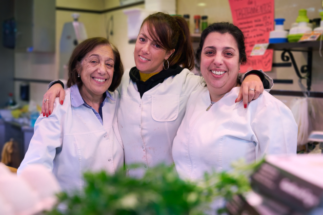 La Isabel i les seves filles, Neus i Eva / Foto: Mercat de la Llibertat