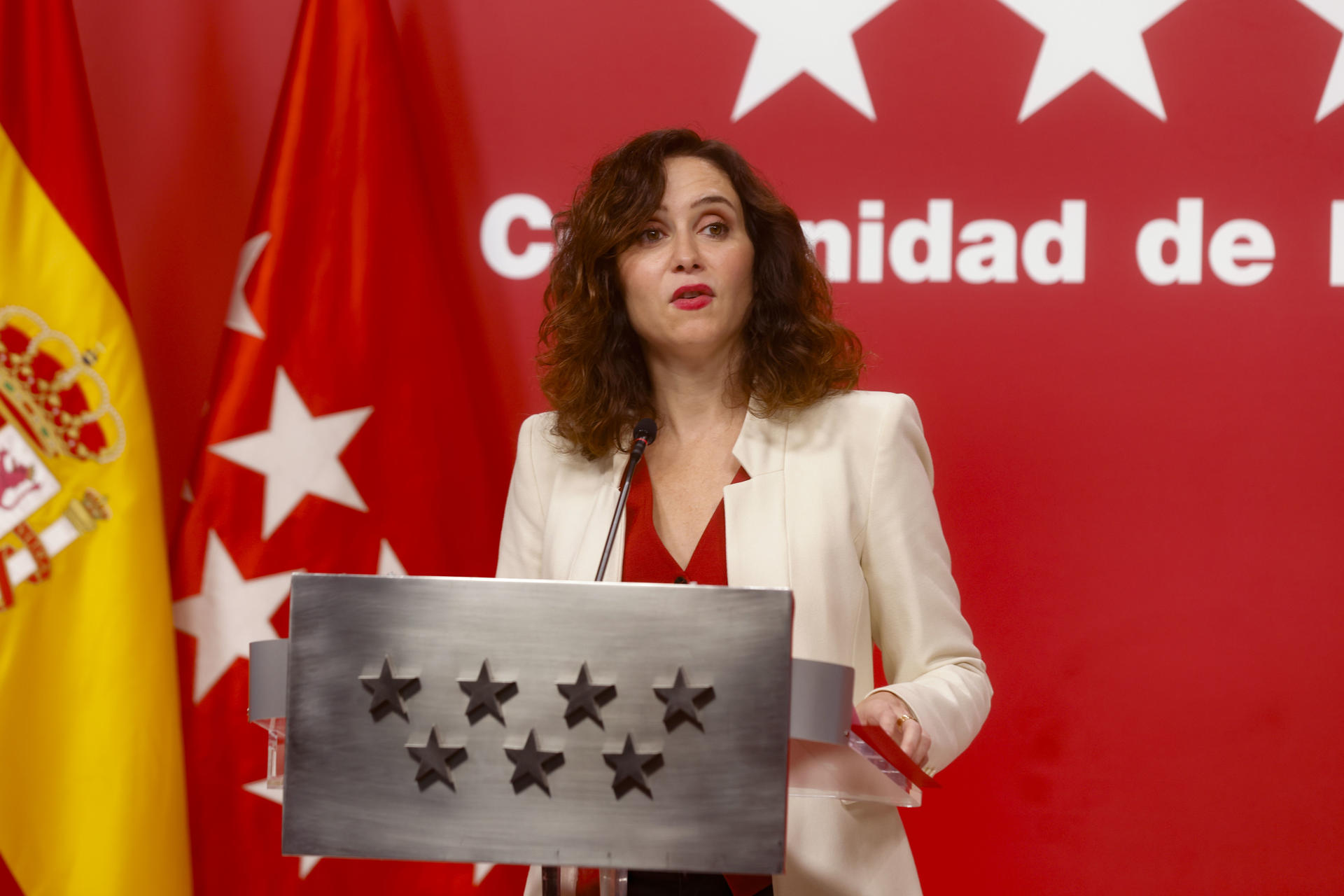 Ayuso cierra el año cargando contra Sánchez: "Es un comunista secundado por independentistas"