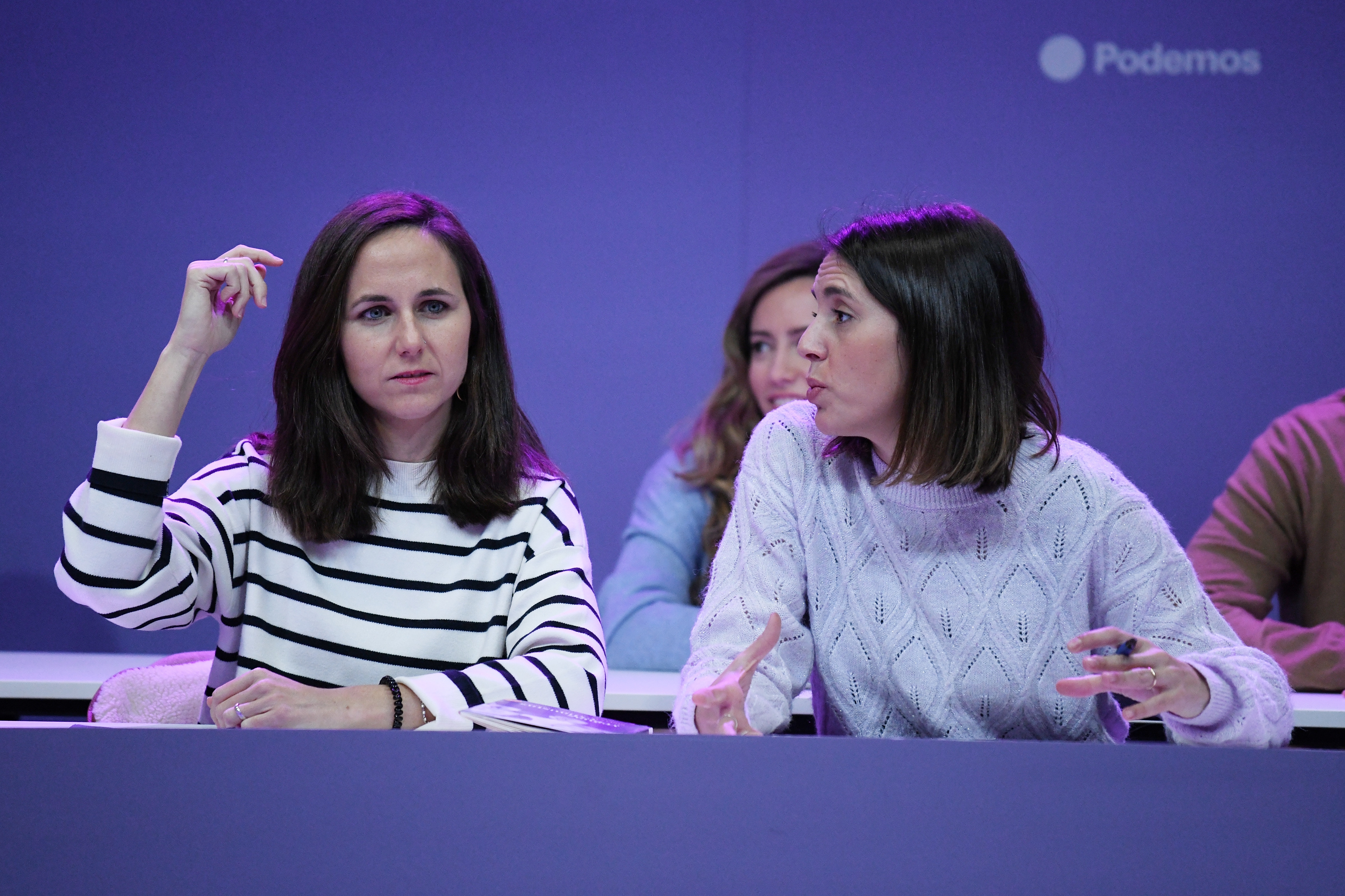 Podemos inhabilita a los 13 dirigentes en Catalunya que pidieron la coalición con Sumar