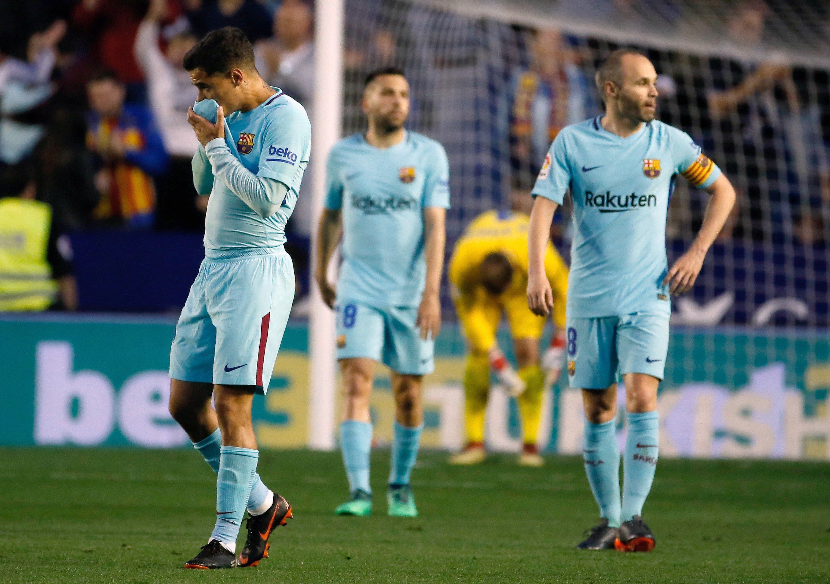El Barça pierde el réKOrd sin Messi (5-4)