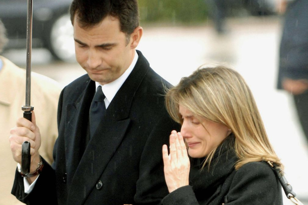 Letizia llorando funeral Erika Ortiz 