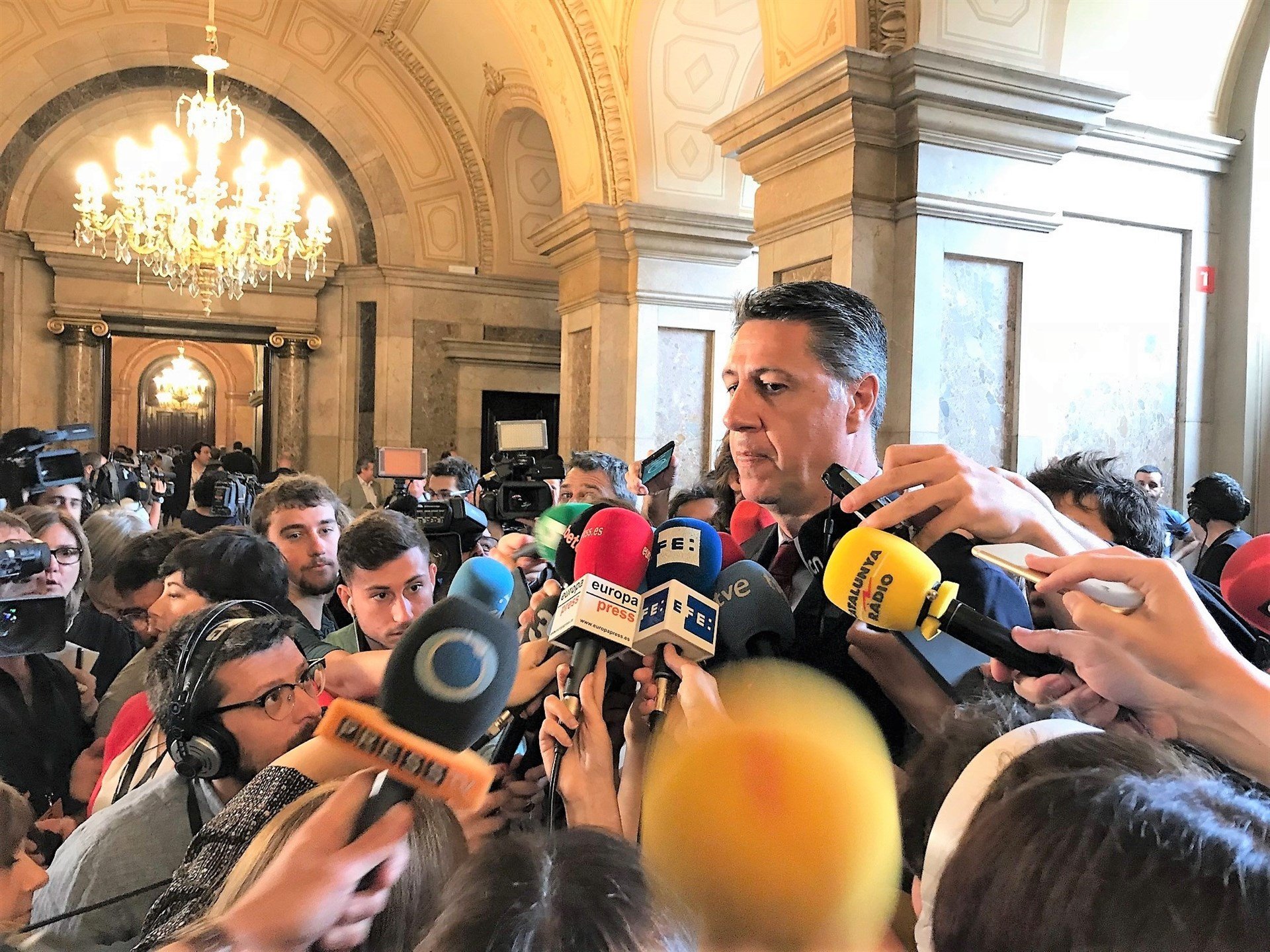 Albiol avisa que "Espanya estarà molt vigilant" després de la investidura