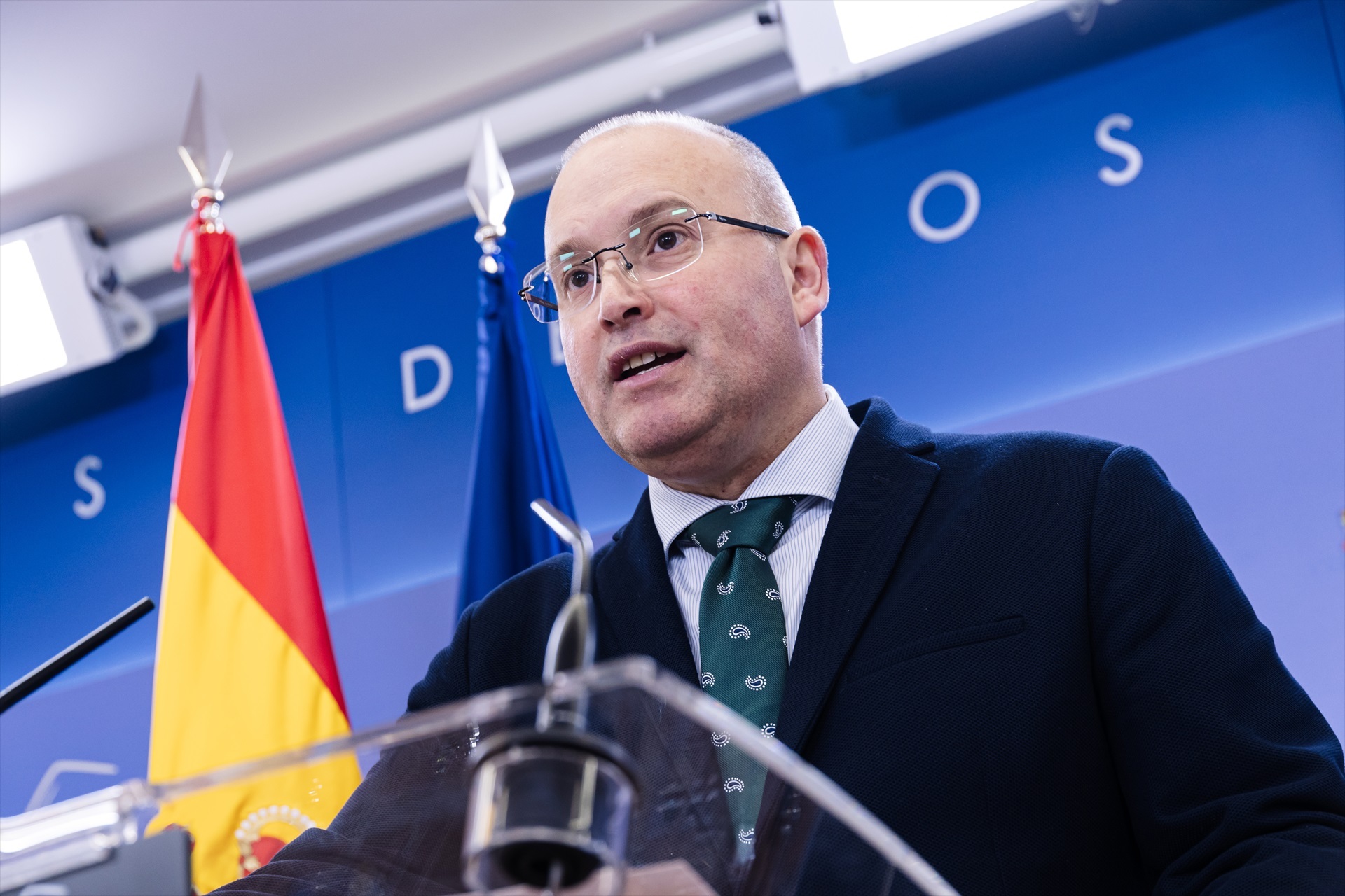 Recuperar delitos de "deslealtad constitucional": la propuesta del PP como respuesta a la amnistía