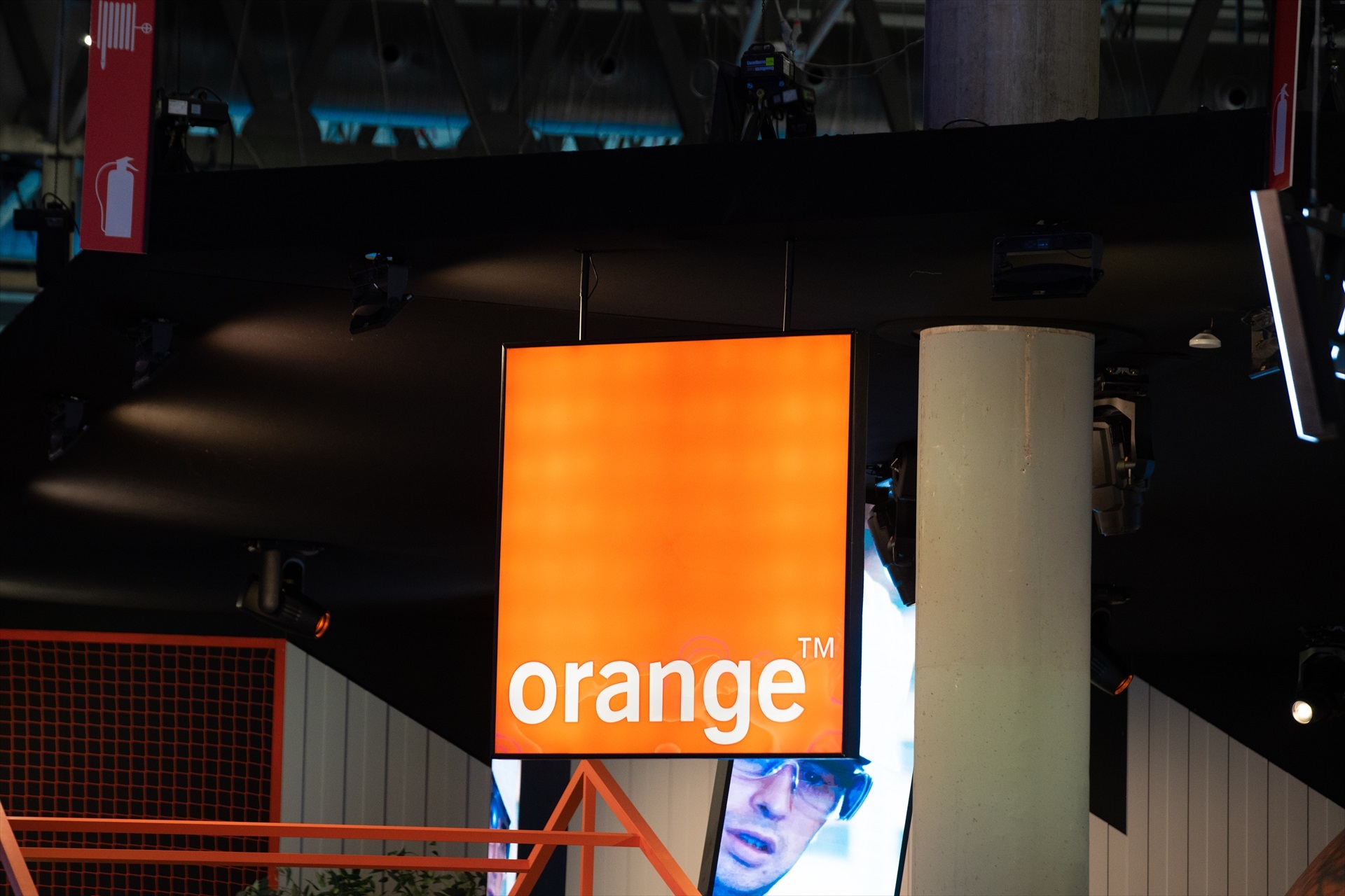 Orange sufre una caída generalizada del servicio de internet a causa de un ciberataque