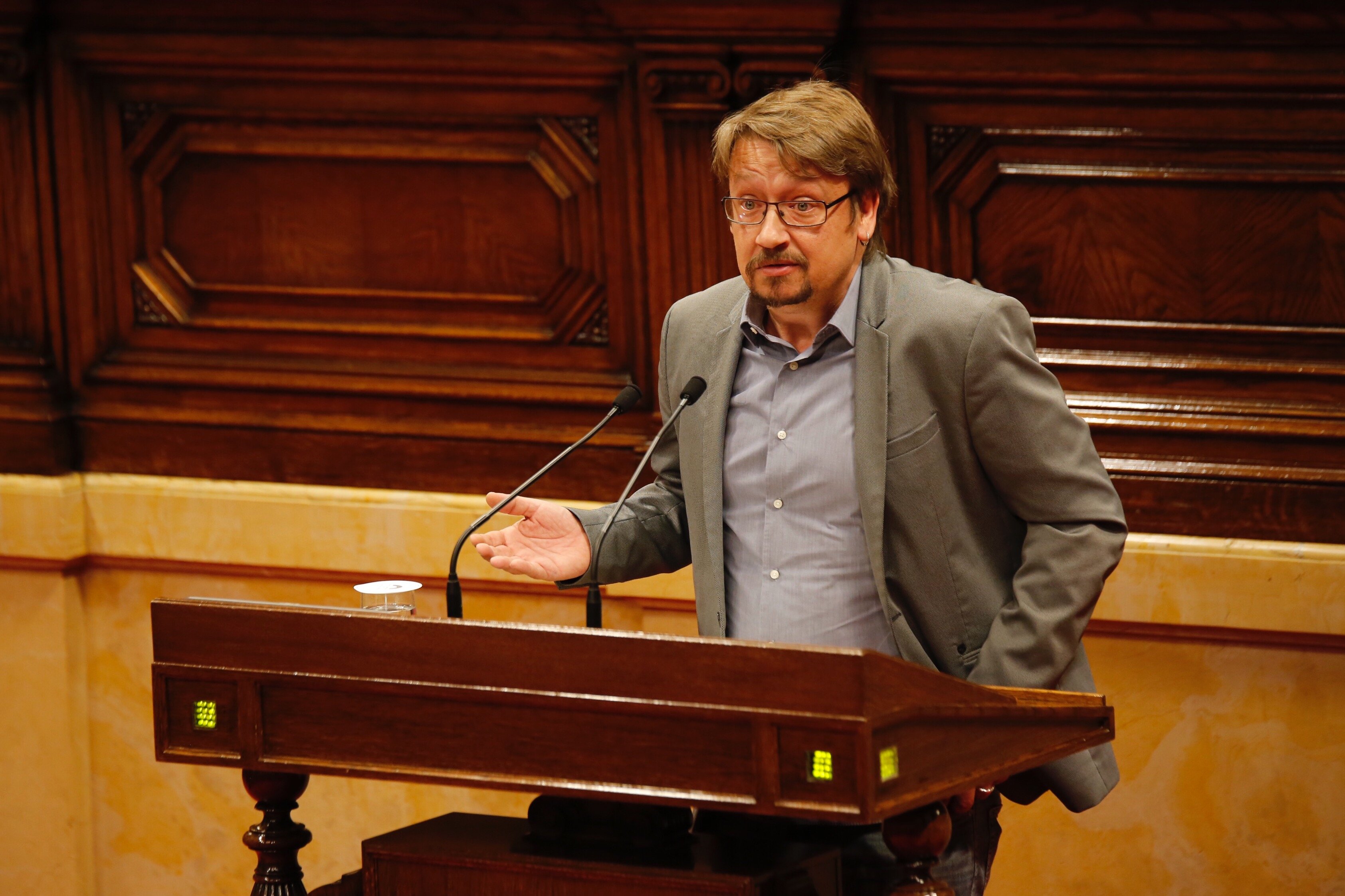 Domènech retreu a ERC i la CUP no proposar “un candidat progressista”