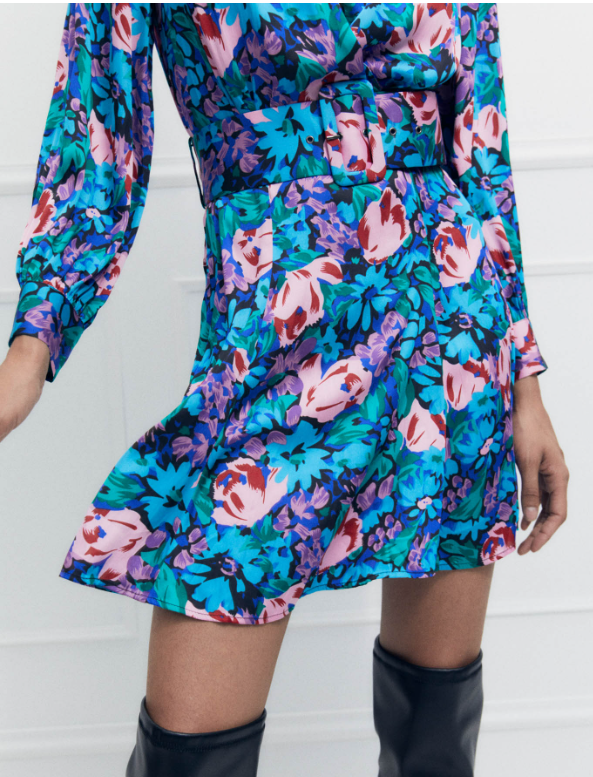 vestido flores con cinturón