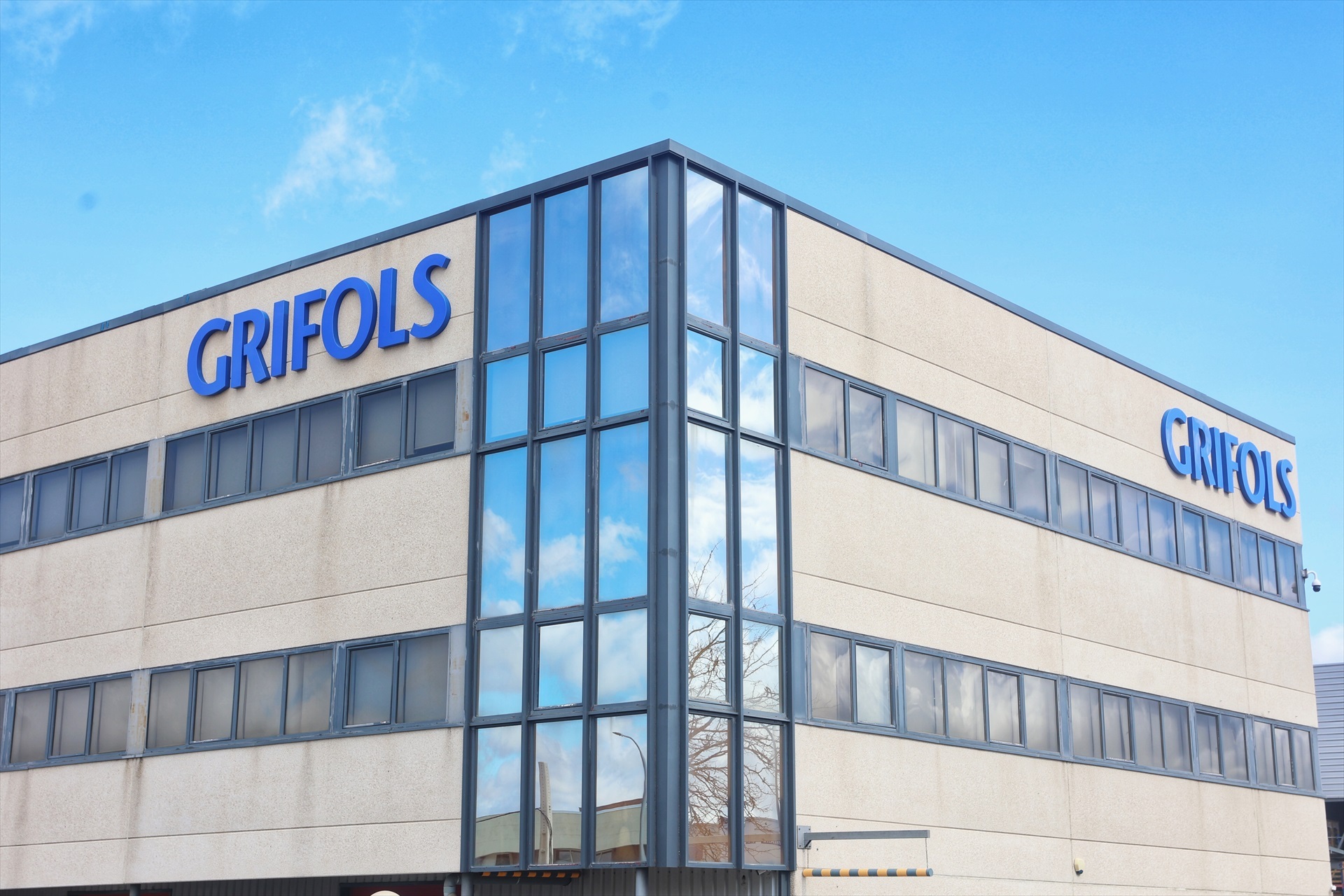 Grifols to take legal action against Gotham City fund for damage caused as shares bounce back