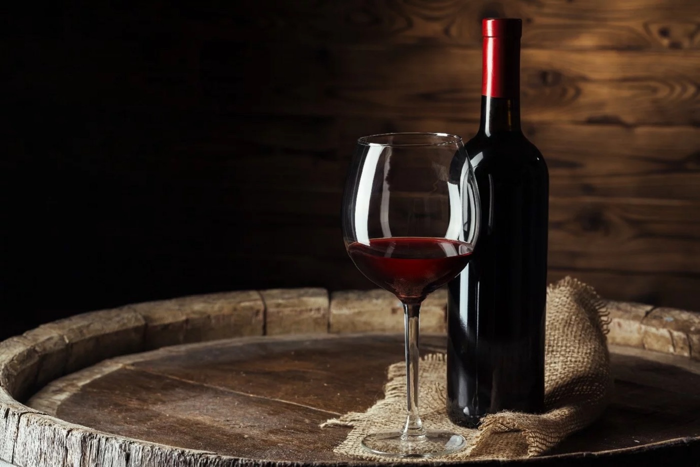 ¿Cómo guardar el vino en casa? Las cosas más relevantes a tener en cuenta