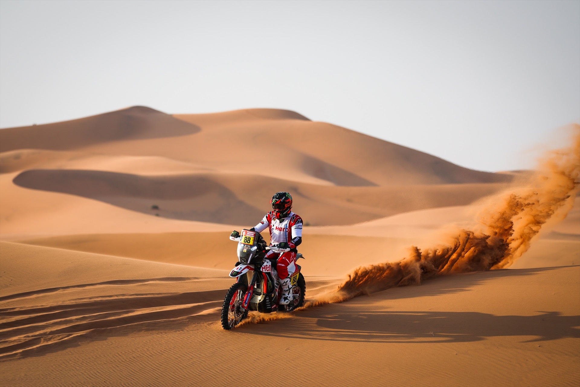 Doble accident de Joan Barreda al Dakar abans del malson a l'Empty Quarter