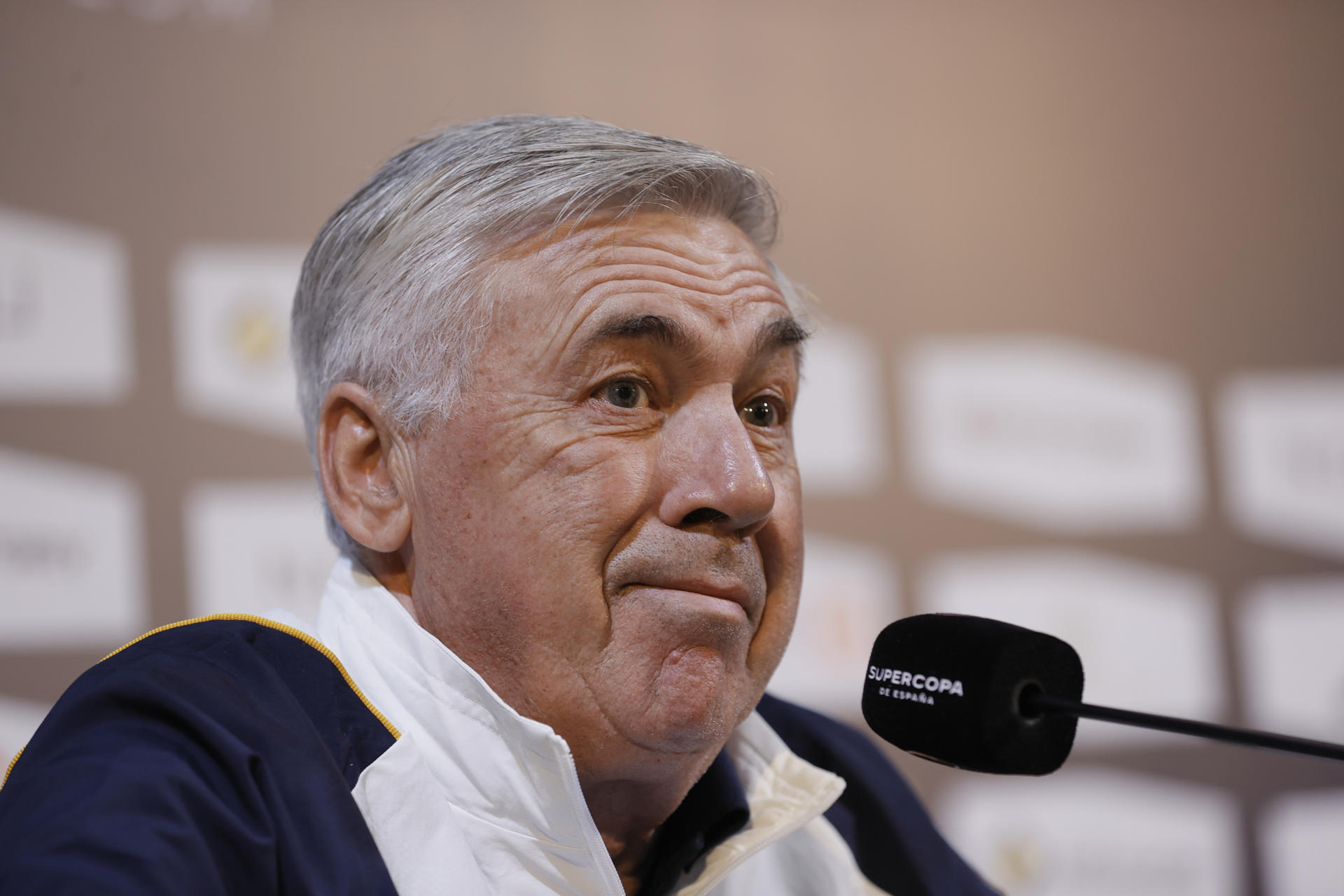 Carlo Ancelotti riendo rueda de prensa Real Madrid / Foto: EFE