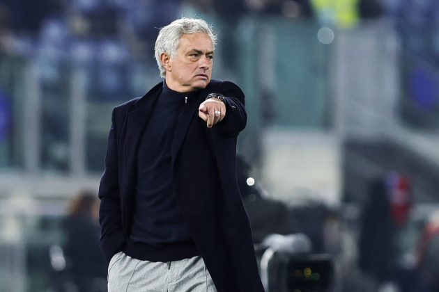 José Mourinho dirigint un partit de la Roma / Foto: Europa Press