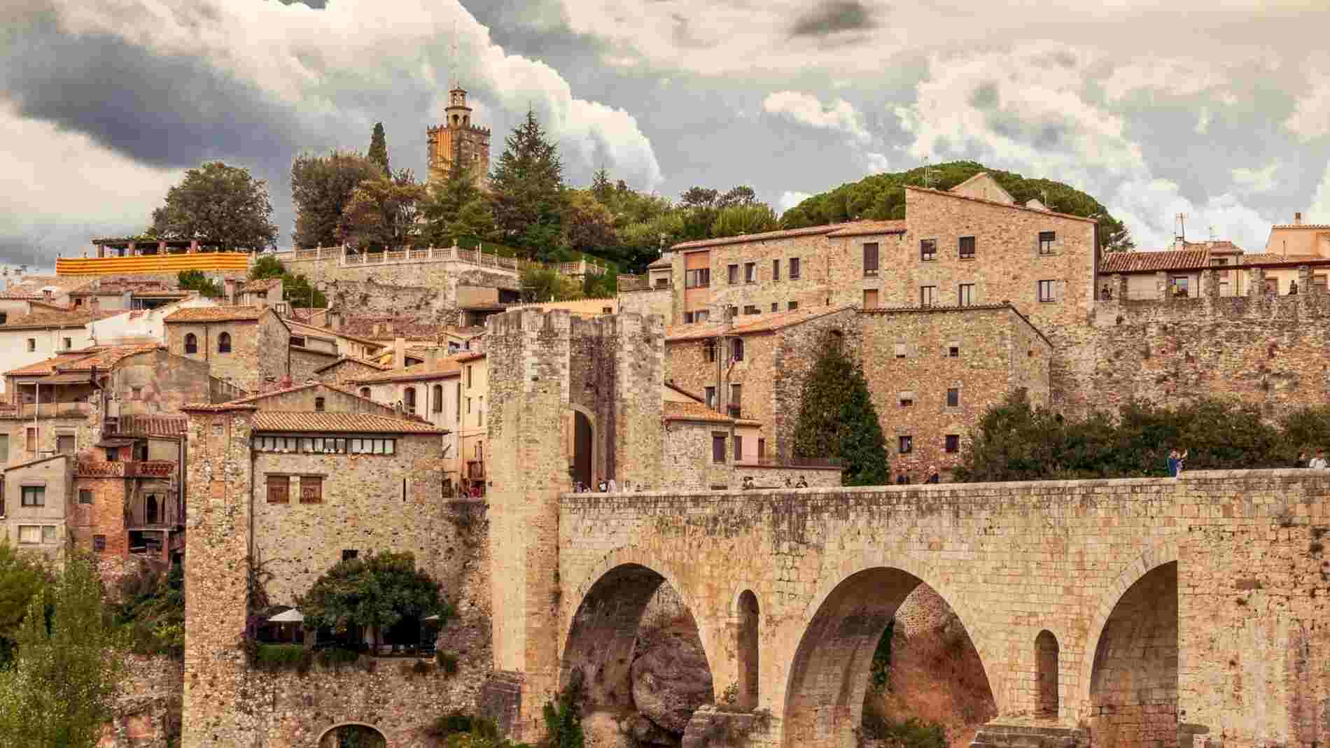 Besalu / Pexels-Antonio Lorenzana Bermejo