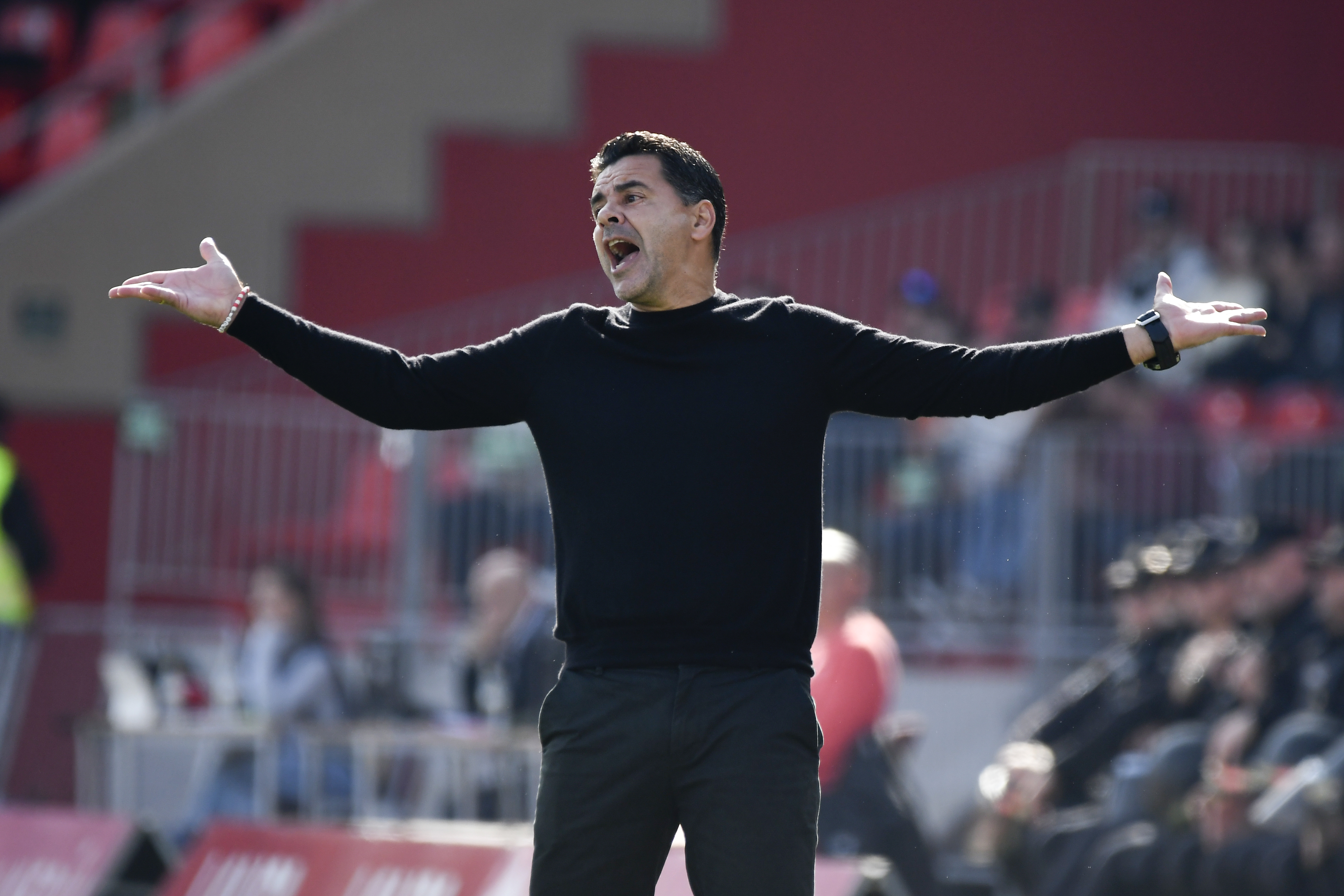 Asalto al Girona, peligra la estrella clave para Míchel, Wolverhampton o West Ham