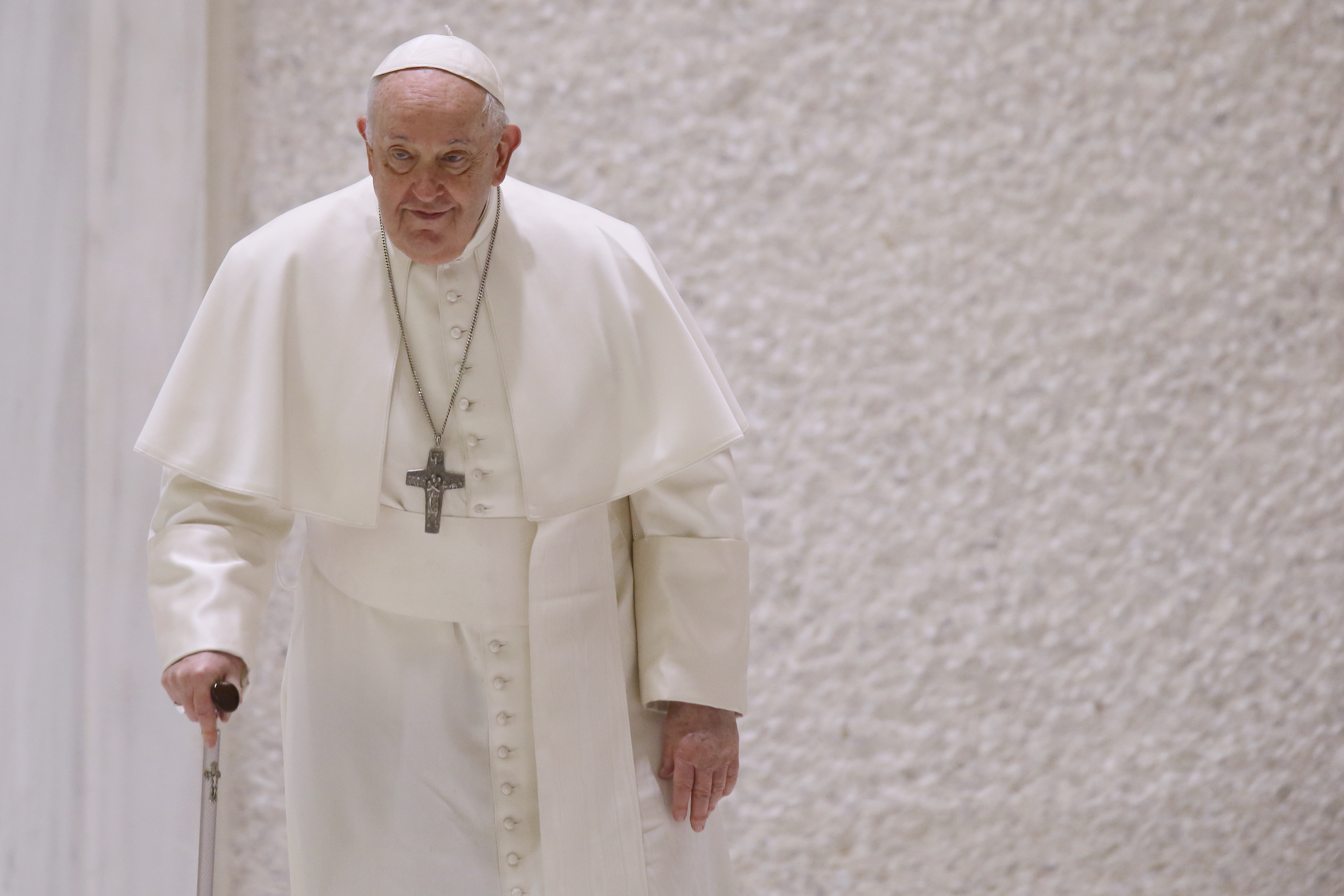 El Papa, en defensa de beneir les parelles homosexuals: "Quan no s'accepten, és perquè no s'entenen"