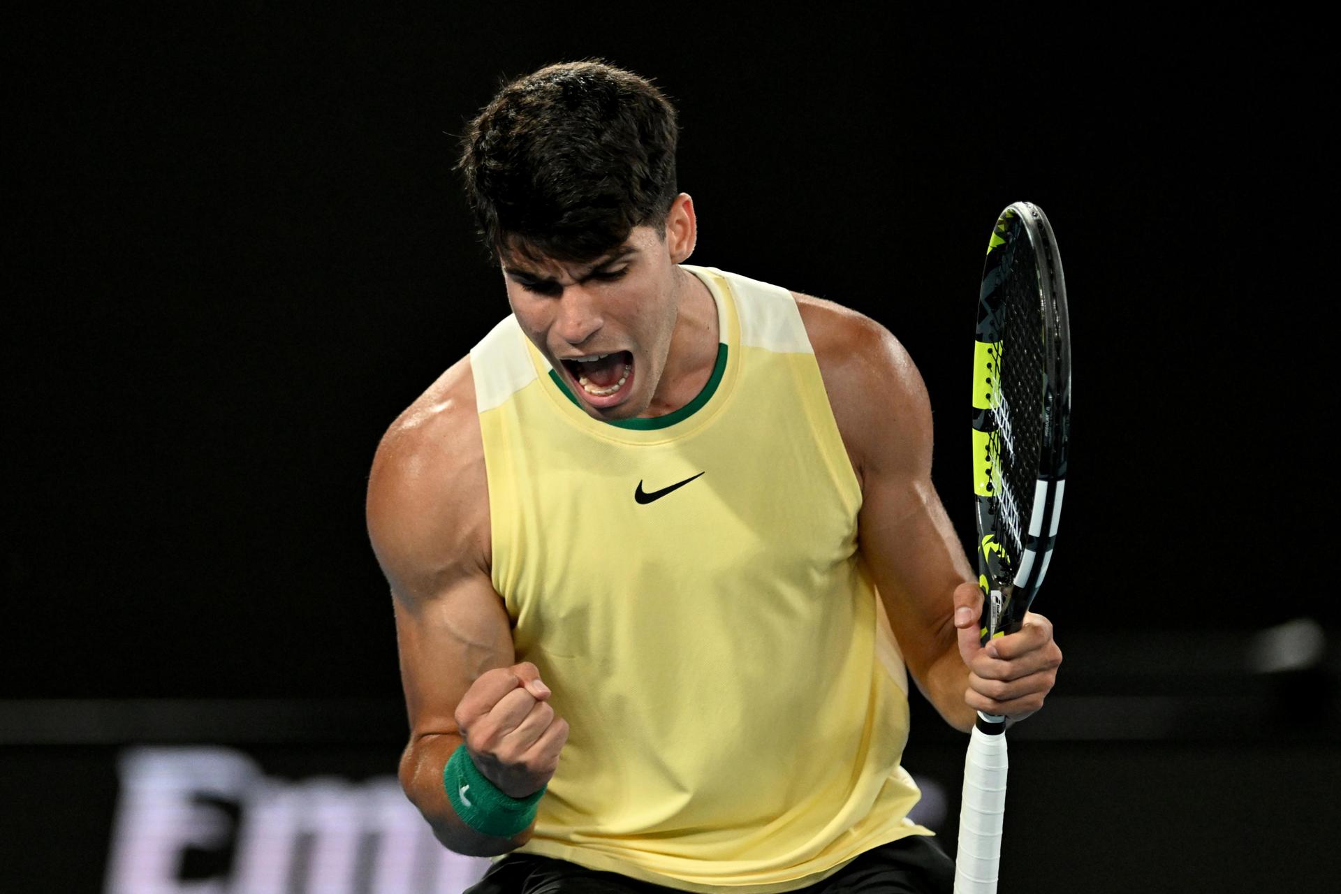 Carlos Alcaraz s'emporta el duel dels artistes contra Richard Gasquet al debut a l'Open d'Austràlia