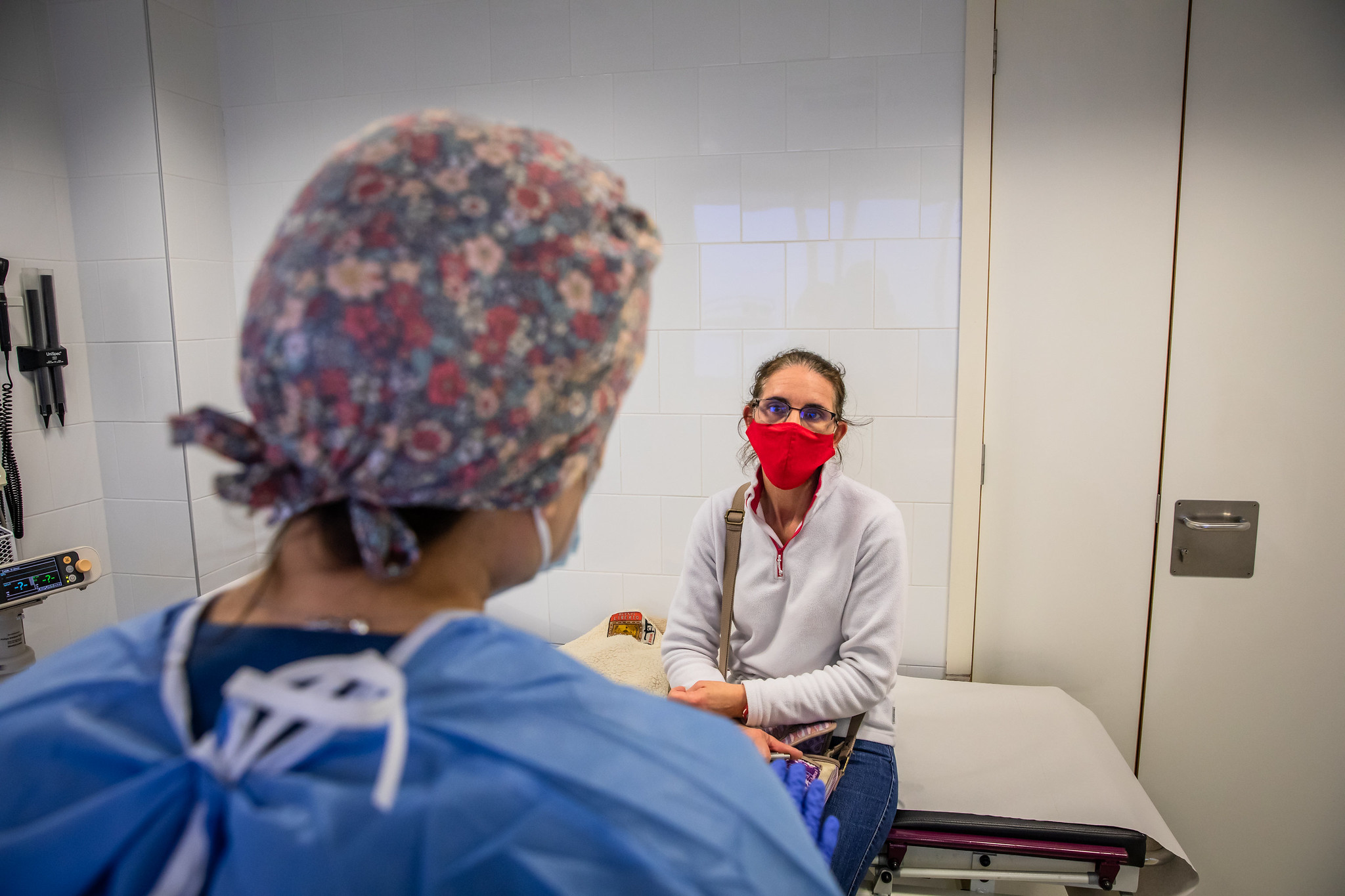 Repunte de casos de covid en Catalunya con 500 hospitalizaciones