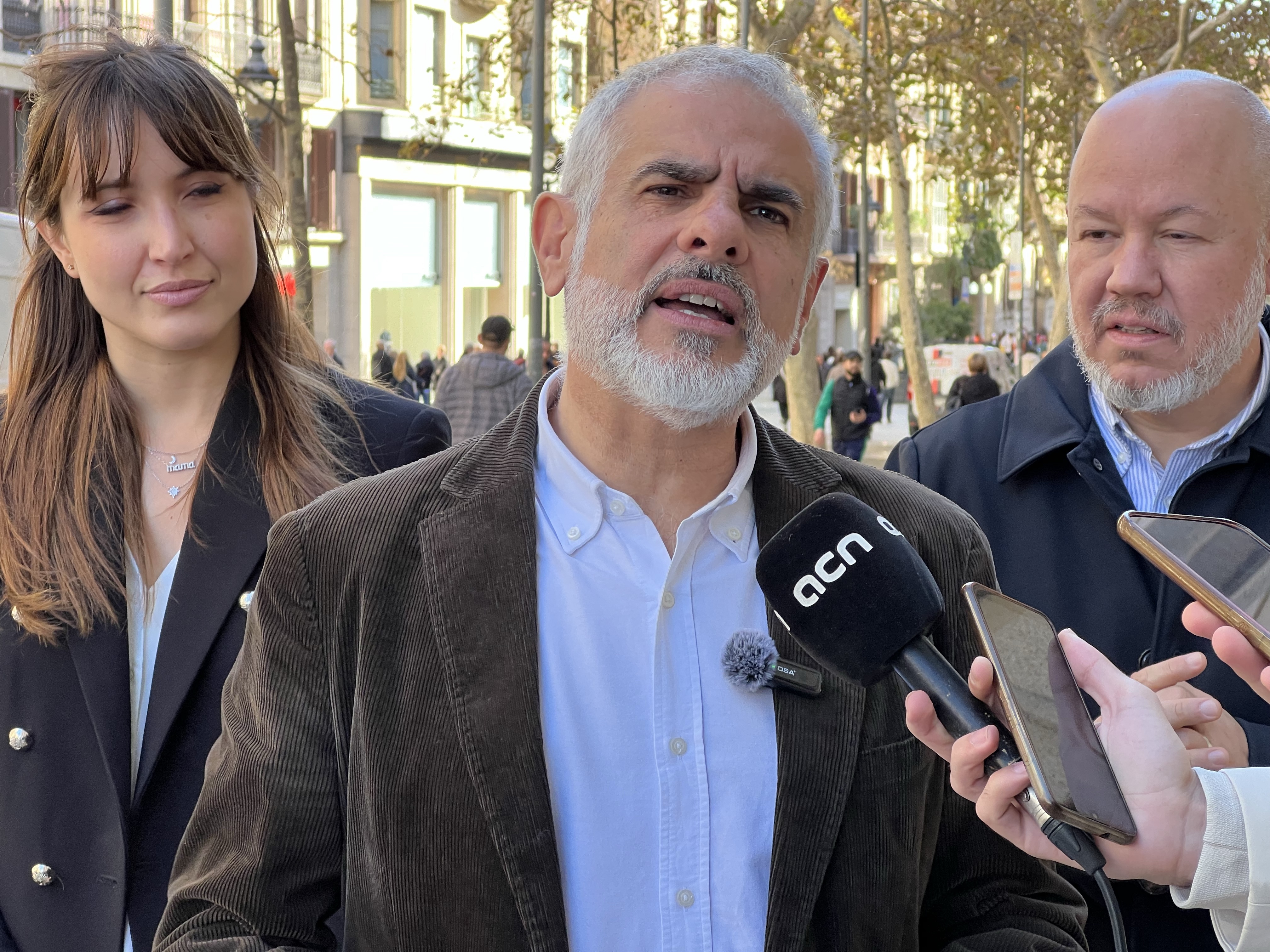 Ciutadans, a la desesperada contra el catalán: quiere que se deje de obligar a los comercios a utilizarlo