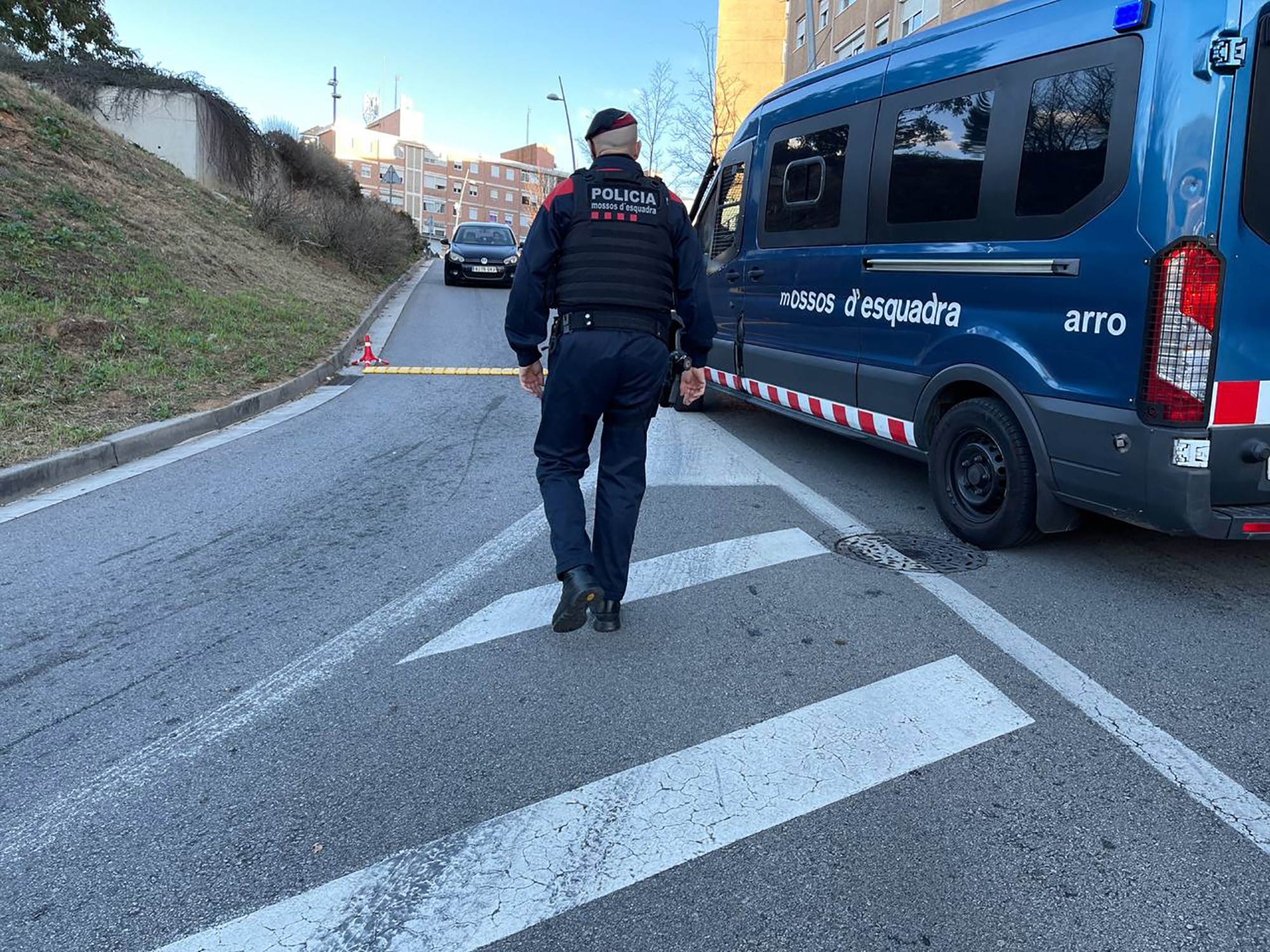 Els Mossos tanquen un barri de Rubí per localitzar el presumpte terrorista fugat