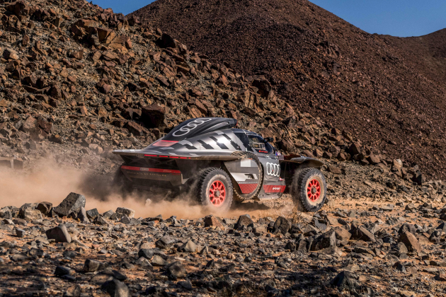 Carlos Sainz, durant l'etapa 11 del Dakar / Foto: EFE Carlos Sainz, durant l'etapa 11 del Dakar / Foto: EFE