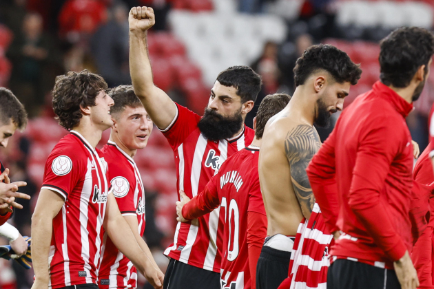 Els jugadors del Athletic celebren el passi|pas a quarts de final de la Copa del Rei / Foto: EFE