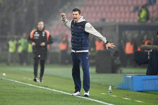 Thiago Motta dirigiendo al Bolonia / Foto: Europa Press