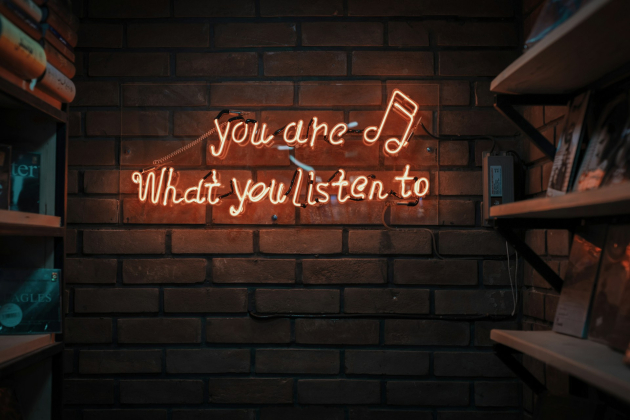 Escuchar música Escuchar música
