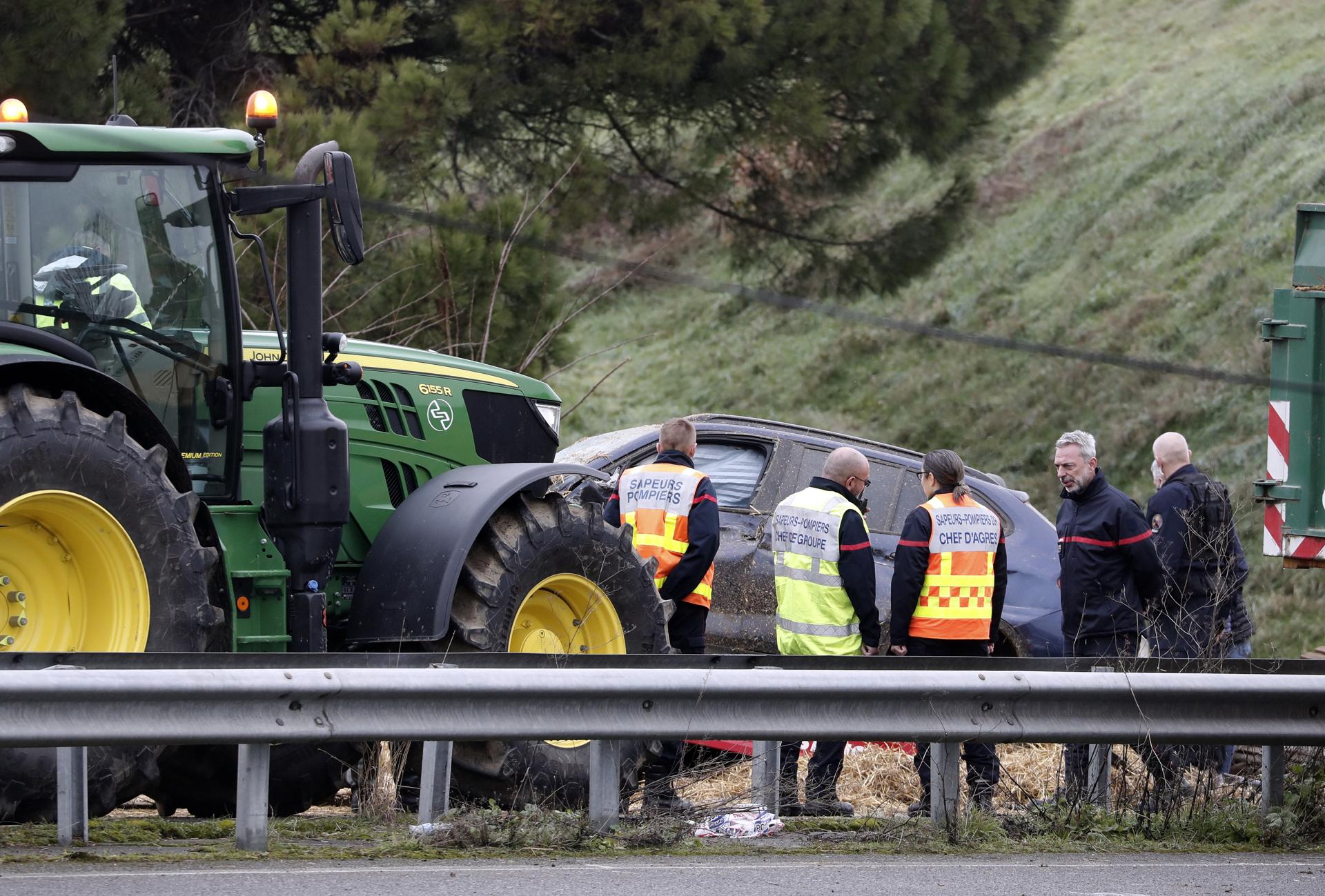 Una pagesa i la seva filla moren atropellades en una gran protesta d'agricultors a França