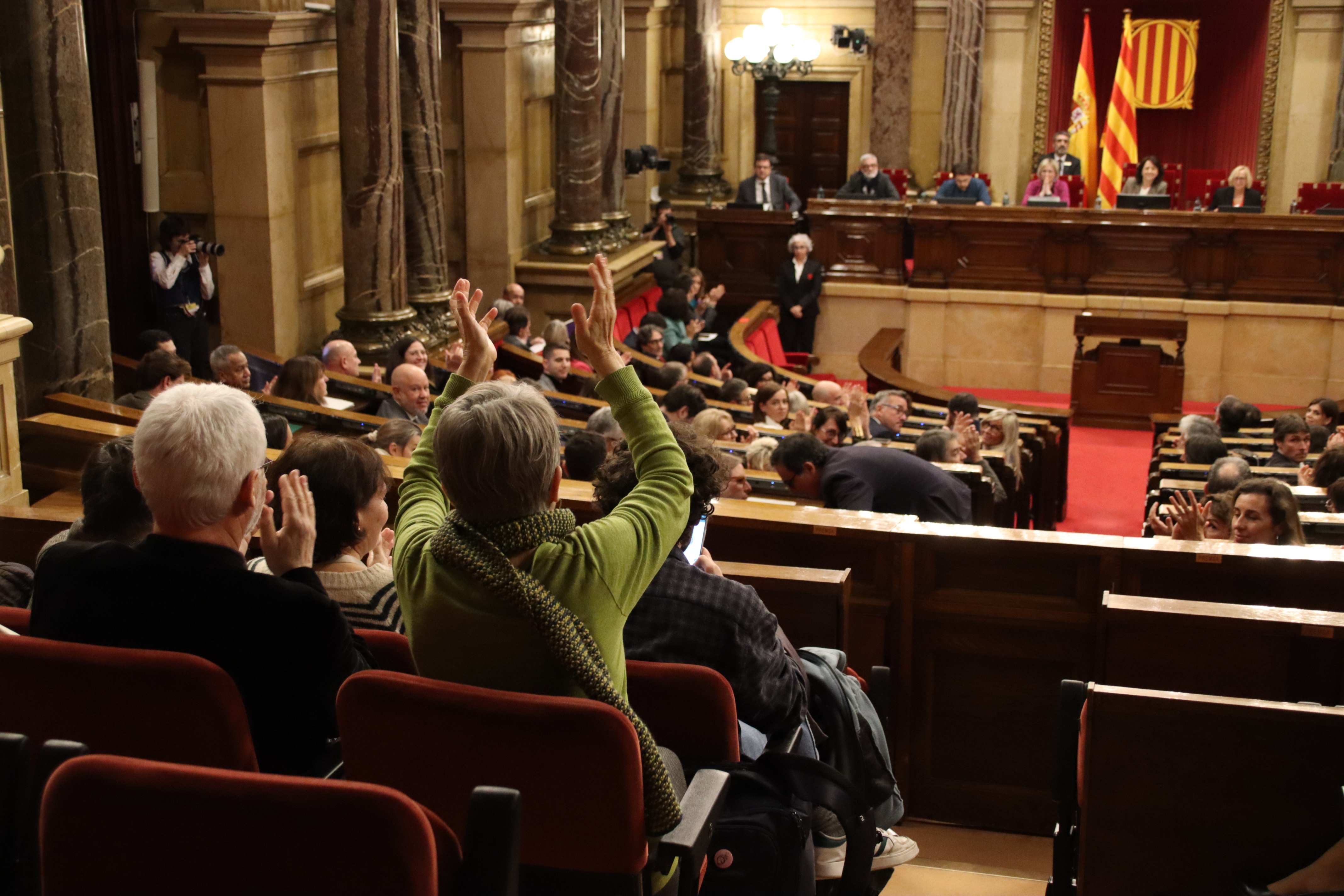 El Parlament aprova que el document de voluntats anticipades es pugui fer al metge