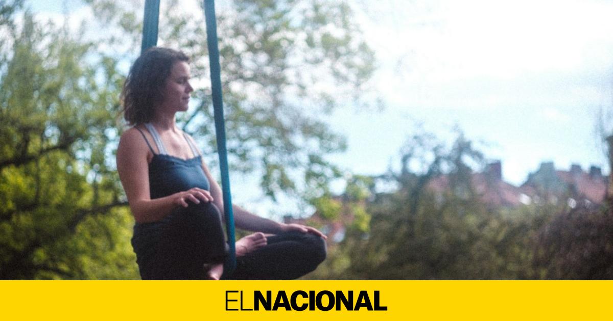 10 Surprising Benefits of Ariel Yoga: A Comprehensive Guide to This Transformative Practice