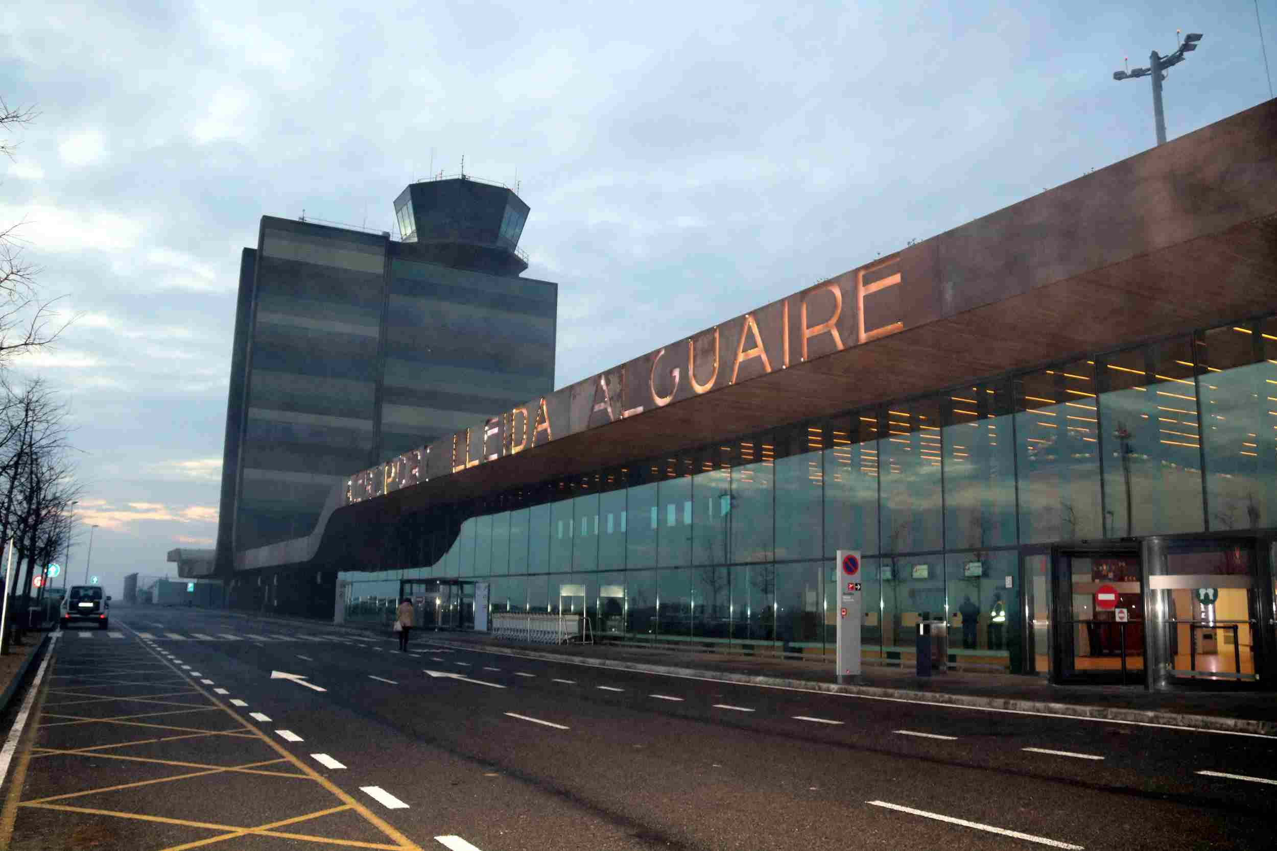 Una escola de vol lituana formarà pilots a l'aeroport de Lleida-Alguaire