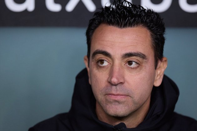 Xavi Hernández, amb rostre preocupat abans d'un partit del Barça / Foto: Europa Press