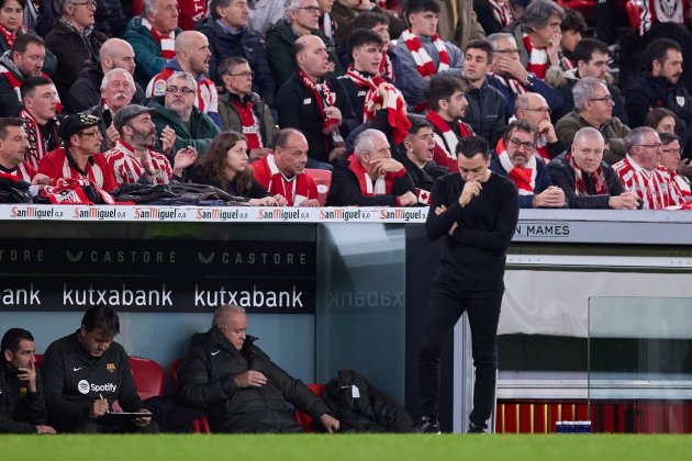 Xavi Hernández, con la mirada baja durante el Athletic Club - Barça de Copa / Foto: Europa Press