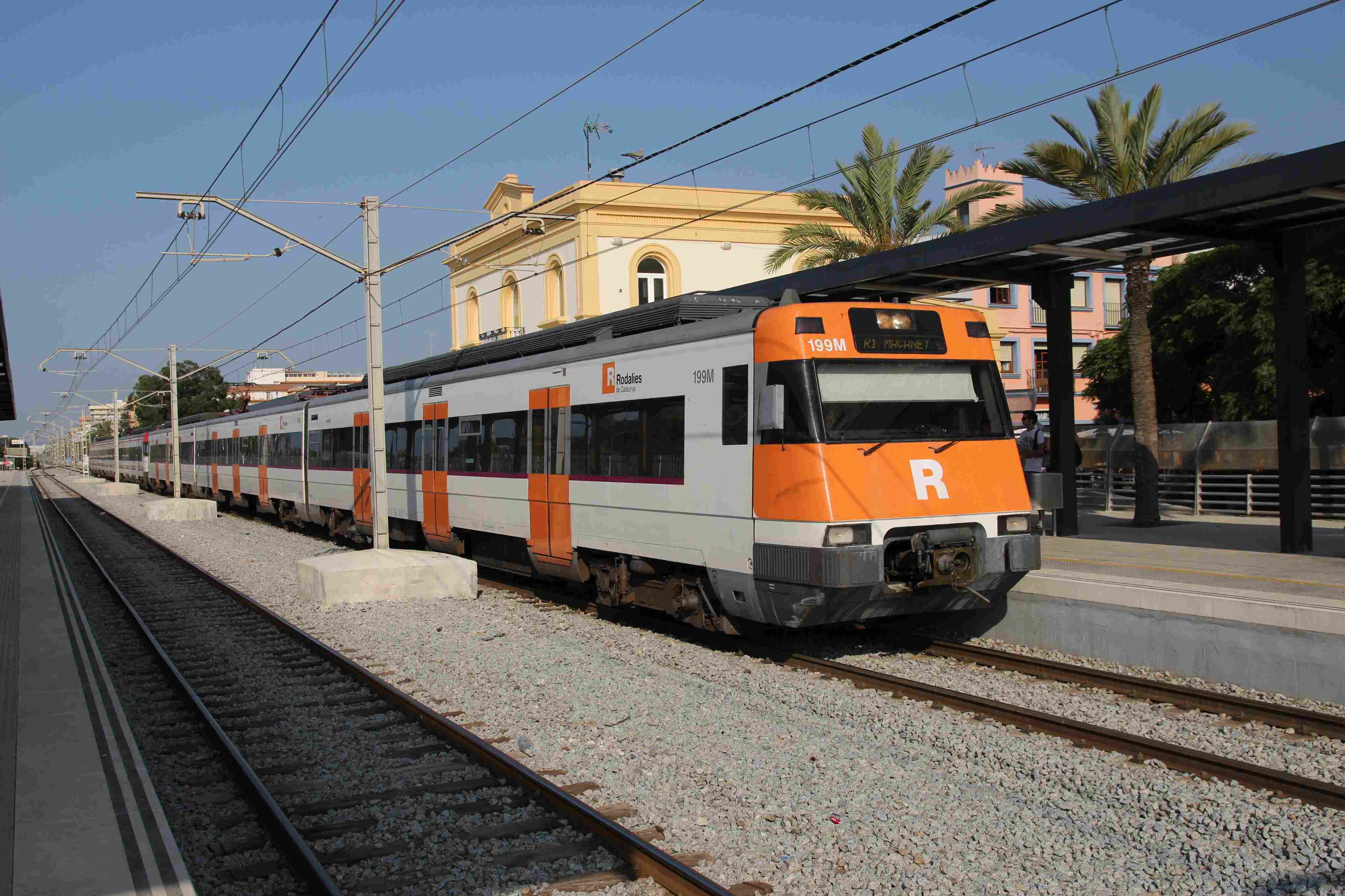 Ferit un maquinista a l'estació de Girona per l'impacte d'una pedra
