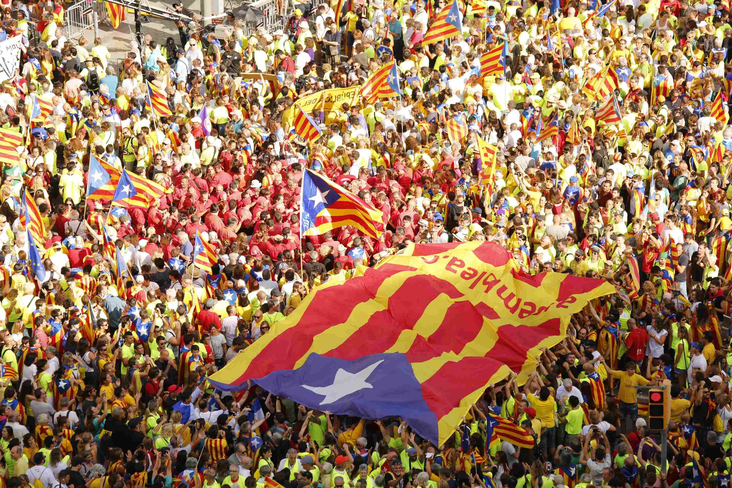 Los medios de Madrid que ven la Diada como una estrategia de manipulación de los 'indepes'