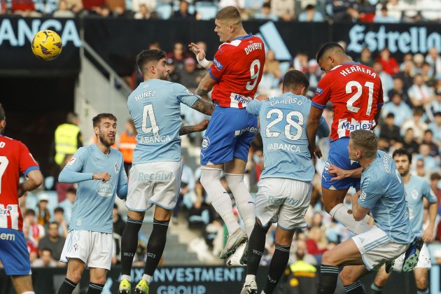 Dovbyk remati cap Celta|Cèltic de Vigo Girona / Foto: EFE - Salvador Sas Dovbyk remati cap Celta|Cèltic de Vigo Girona / Foto: EFE - Salvador Sas