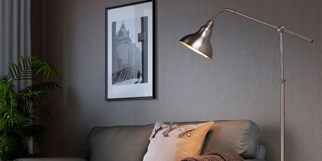 Ikea transforma el llum d'escriptori de més èxit dels anys 80