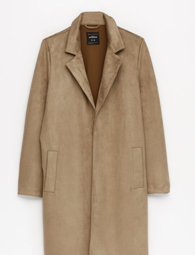 Parece increíble que el nuevo abrigo de Antelina (perfecto) de Lefties tan solo cueste 22 euros