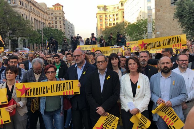 políticos mande 7 meses jordis a Nico tomas