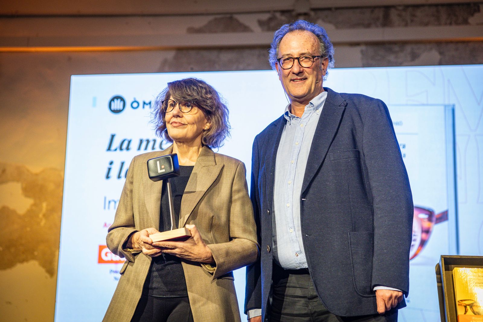 Imma Monsó s'endú el Premi Òmnium amb 'La mestra i la Bèstia'