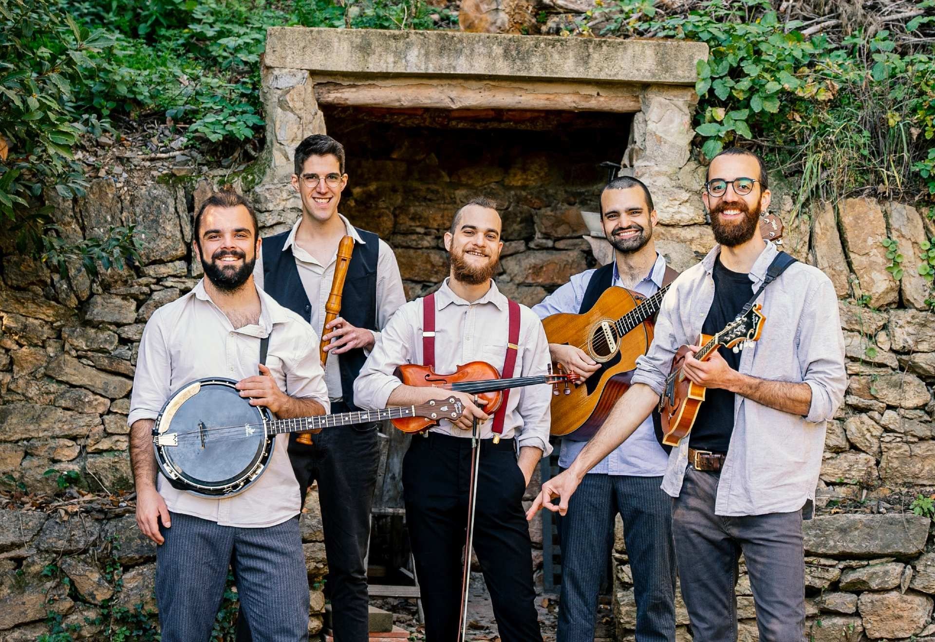 El Pony Pisador: llegó el folk bastardo a la ciudad